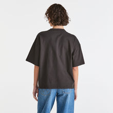 Load image into Gallery viewer, Wrangler Venom Boxed Tee - Worn Black
