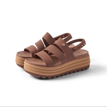 Load image into Gallery viewer, Reef  Water Vista Higher 2.0 - Chocolate
