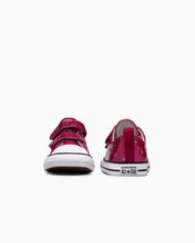 Load image into Gallery viewer, Converse Chuck Taylor All Star Glitter Easy On Toddler Low Top - Sporty Berry
