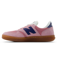 Load image into Gallery viewer, New Balance Unisex CT500 - Pink Taffy/ Blue Oyster

