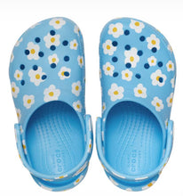Load image into Gallery viewer, Crocs Classic Daisy Clog Toddler (C4-C10) - Tinted Glass
