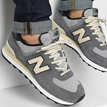 Load image into Gallery viewer, New Balance 574 Sneakers - Magnet
