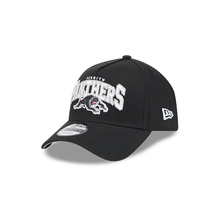 Load image into Gallery viewer, New Era 940AF Penrith Panthers Logo Arch Hat - Black
