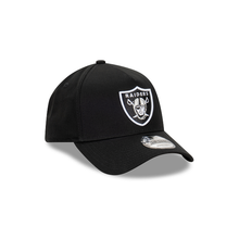 Load image into Gallery viewer, New Era Las Vegas Raiders Black Official Team Colour 9FORTY A-Frame Snapback - Black
