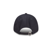 Load image into Gallery viewer, New Era Melbourne Storm Official Team Colours 9FORTY Cloth Strap Hat - Black
