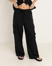Load image into Gallery viewer, Rhythm Cove Cargo Pant - Black
