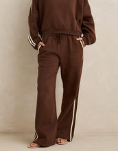Load image into Gallery viewer, Rhythm Contrast Trackpant - Brown
