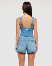 Load image into Gallery viewer, Abrand Venice Short - Charlotte
