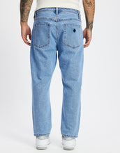 Load image into Gallery viewer, Abrand A3 Crop Jean -  Simon
