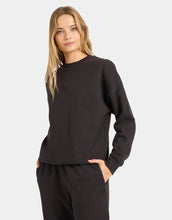 Load image into Gallery viewer, Billabong Wave Essential Crew - Off Black
