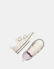 Load image into Gallery viewer, Converse Infants Valentines 2V Low Shoes - Vintage White/New Found Bloom
