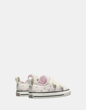 Load image into Gallery viewer, Converse Infants Valentines 2V Low Shoes - Vintage White/New Found Bloom
