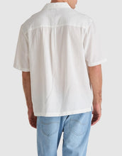 Load image into Gallery viewer, Lee boxcutter Shirt - White
