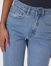 Load image into Gallery viewer, Thrills Stevie High Rise Straight Jean - Ageless Blue
