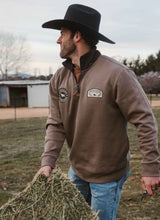 Load image into Gallery viewer, Ringers Western Lachlan Mens 1/4 Zip Crew - Mushroom
