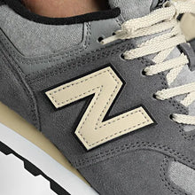 Load image into Gallery viewer, New Balance 574 Sneakers - Magnet
