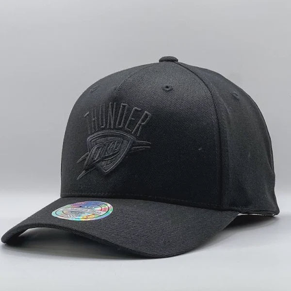 Mitchell & Ness OKC Thunder Hat - Black On Black