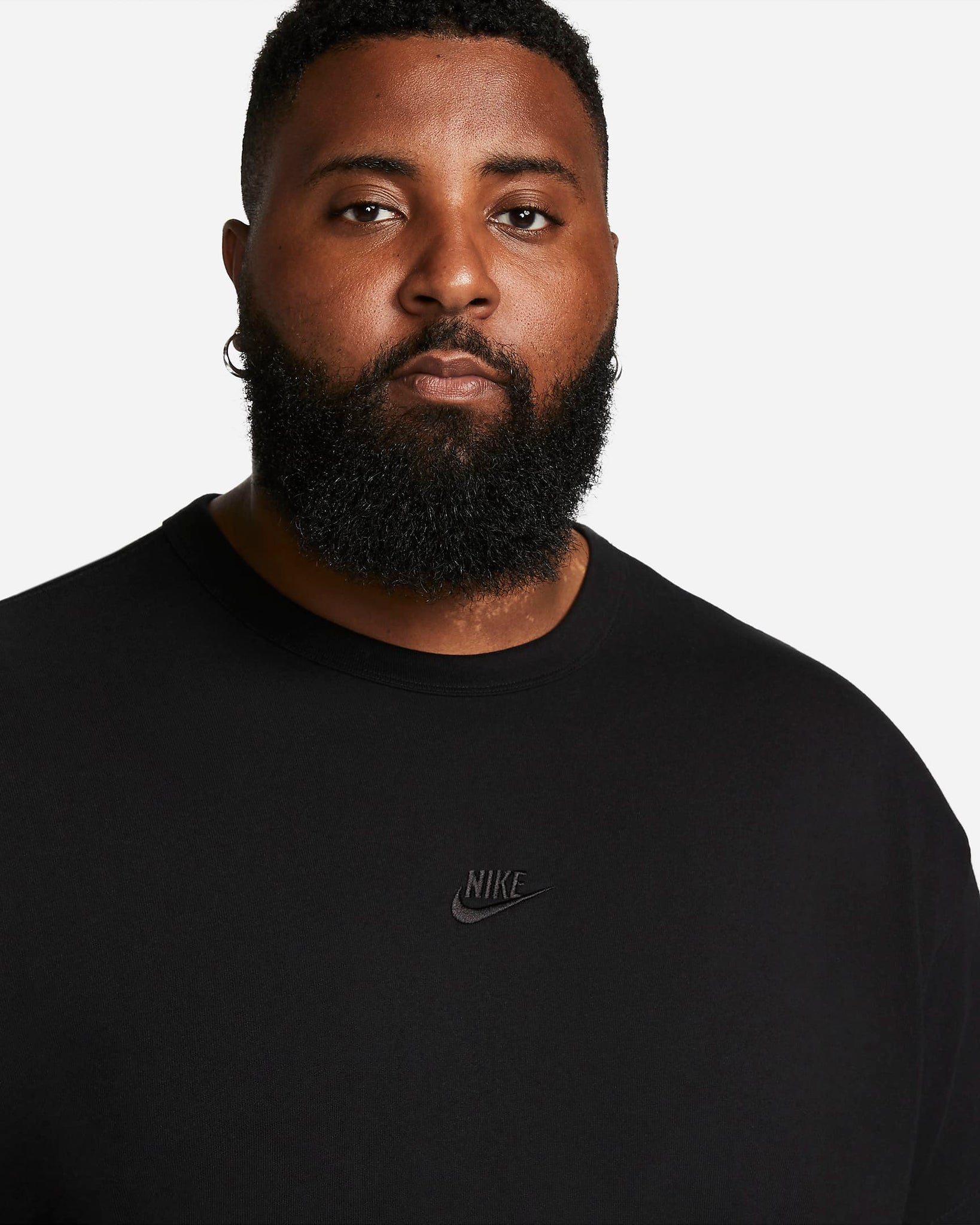 Nike Sportswear Premium Essentials T-shirt / Black