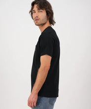 Load image into Gallery viewer, Swanndri Duval V3 Plain Pocket T-Shirt - Black
