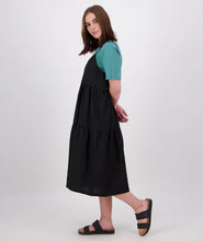 Load image into Gallery viewer, Swanndri St Clair V2 Midi Dress - Black
