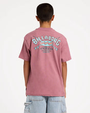 Load image into Gallery viewer, Billabong Boys Heritage Arch Tee (10-16) - Red Dahlia
