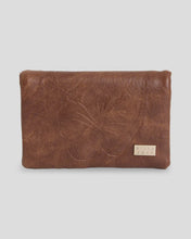 Load image into Gallery viewer, Billabong Omari Bloom Kirra Wallet - Brownstone
