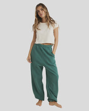 Load image into Gallery viewer, Billabong Revival Track Pant - Green
