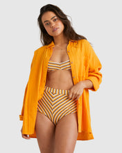 Load image into Gallery viewer, Billabong Sun Days Shirt - Orange Soda
