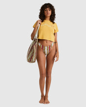 Load image into Gallery viewer, Billabong King Stingray Under One Sun Crop Tee
