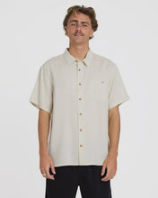 Load image into Gallery viewer, Billabong Ricardo S/S Shirt - Natural
