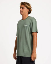 Load image into Gallery viewer, Billabong Mens State Park Adventure Division Premium T-Shirt - Laurel Wreath
