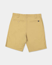 Load image into Gallery viewer, Quiksilver Union Regular Shorts 20 - Khaki
