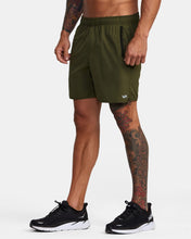 Load image into Gallery viewer, RVCA Yogger IV Short 17&quot; - Olive
