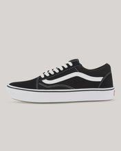 Load image into Gallery viewer, Vans Comfycush Old Skool - Black/True White
