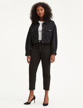 Load image into Gallery viewer, Levi&#39;s Ladies Wedgie Straight Jean
