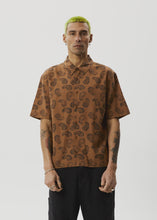Load image into Gallery viewer, Afends Tradition Paisley Short Sleeve Shirt - Toffee

