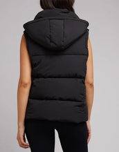 Load image into Gallery viewer, All About Eve Active Remi Luxe Puffer Vest - Black
