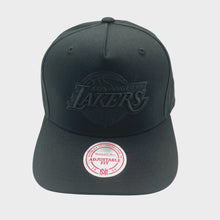 Load image into Gallery viewer, Mitchell &amp; Ness Lakers Team Logo Snapback - Black/Black
