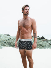 Load image into Gallery viewer, Reer Endz Men&#39;s Organic Cotton Deadly Romance Trunk Underwear
