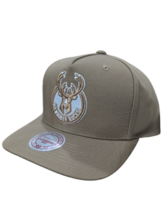 Mitchell & Ness Bucks Core Sports Hat - Khaki