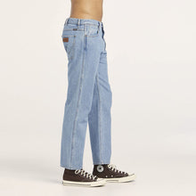 Load image into Gallery viewer, Wrangler Eazy Straight Jeans - Cowboy Blues
