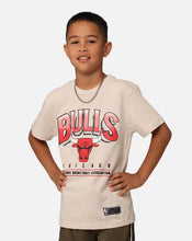 Load image into Gallery viewer, NBA Essentials Youth Chicago Bulls Newark Vintage SS Tee  - Light Oat

