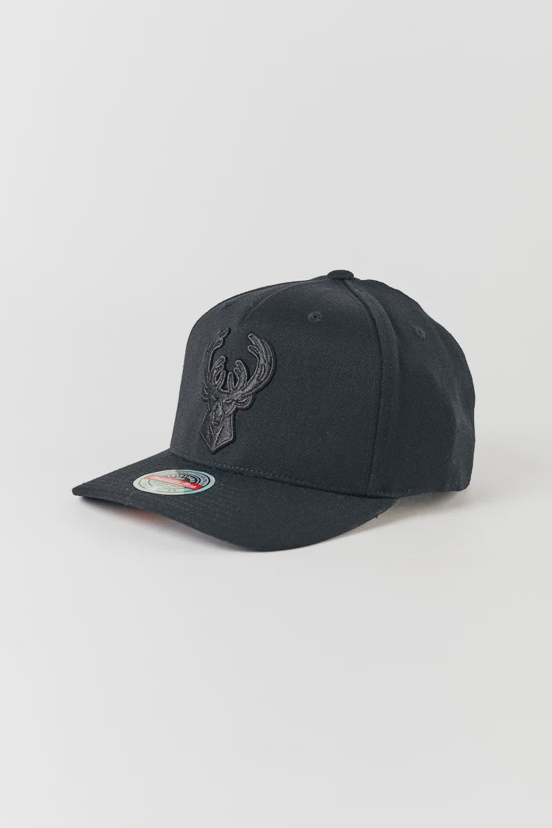 Mitchell & Ness Bucks NBA Team Logo Snapback - Black/Black