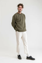 Load image into Gallery viewer, Rhythm Men&#39;s Classic Fleece Crew - Olive
