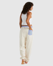 Load image into Gallery viewer, Billabong Later Days Trackpant - White Sand
