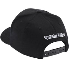 Load image into Gallery viewer, Mitchell &amp; Ness Memphis Grizzlies Team Script Hat
